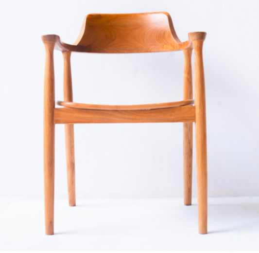Stylish & Classic Design Chair