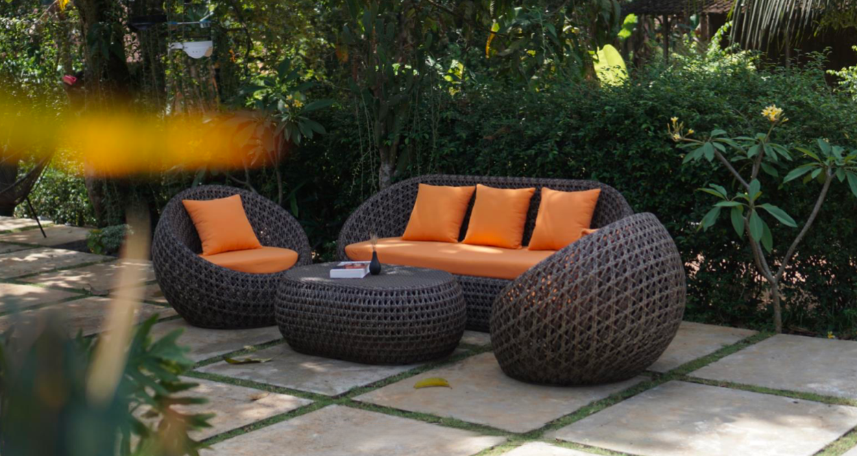 Outdoor Stylish Sofa - Rattan Synthetic